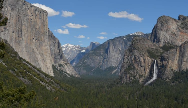 Tunnel View